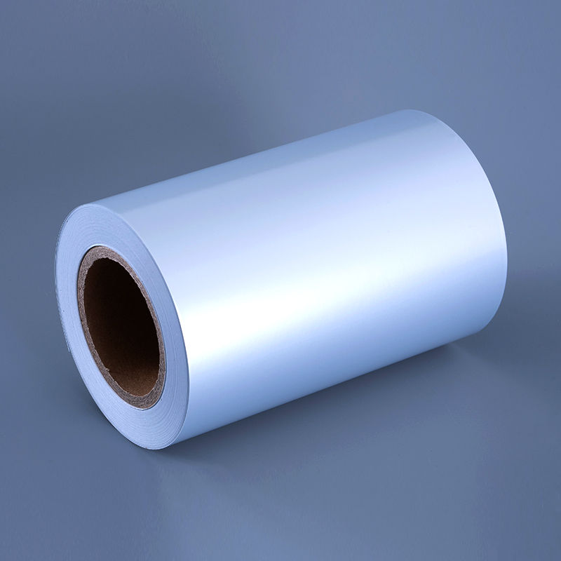 50mic Prémium matt ezüst poliészter fólia öntapadó fólia oldószeres akril ragasztóval Alkohol- és magas hőmérsékletnek ellenálló