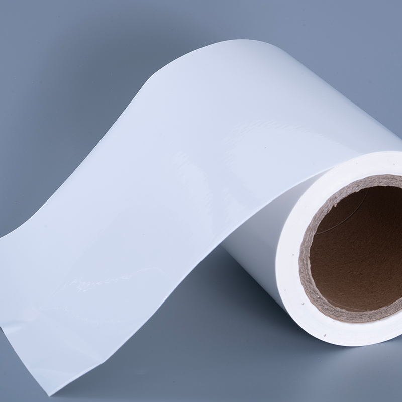 25 mic fényes PET vinilfólia címkeanyagok akril ragasztó Jumbo tekercs tintasugaras nyomtatáshoz